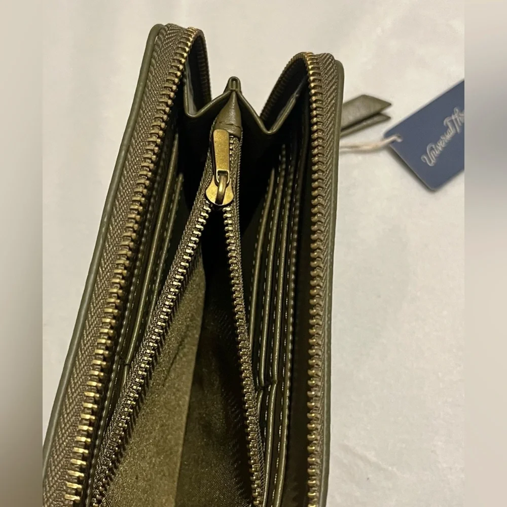 Universal Thread Olive Green Wallet with Gold Zipper Accents New with Tags NWT - Picture 11 of 14